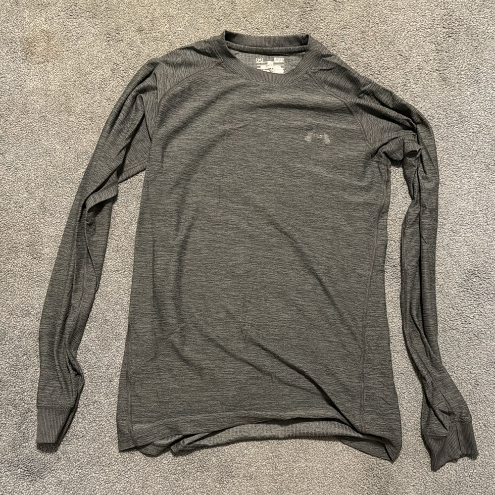 Under armor long sleeve top